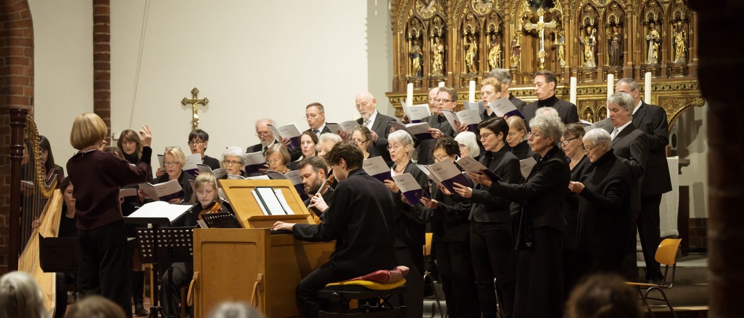 Chor der Kirche Heilige Familie